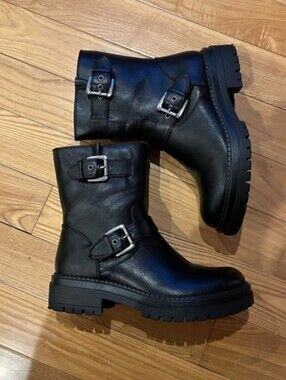 LIKE NEW: Black Arizona Jean Co. "Tilpa" Vegan/Faux Leather Moto Boots 🏍